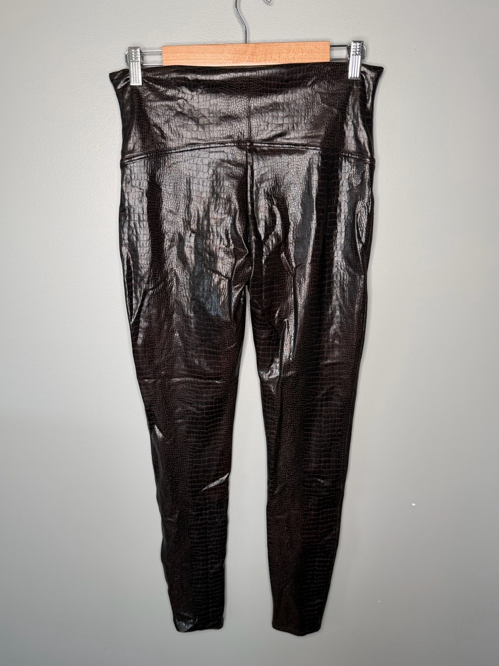 SPANX® Faux Leather Croc Shine Leggings - Picture 4 of 12